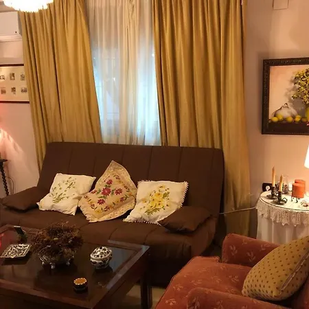 Casa con jardín GRANADA, fácil aparcamiento calle-2