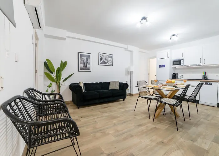 TrendyHomes Granada Centro - Ubicación y confort